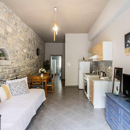 Beachfront Mani Luxury Stone Nest Steps From Sea Kokkala
