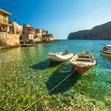 Beachfront Mani Luxury Stone Nest Steps From Sea