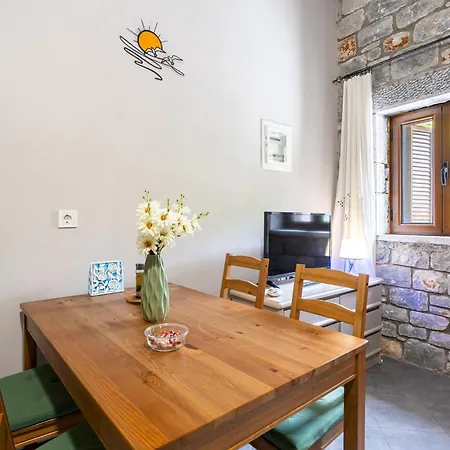 Beachfront Mani Luxury Stone Nest Steps From Sea * Kokkala